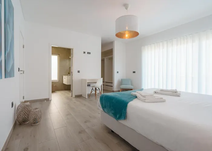 Silver With Ocean View Villa Lourinhã